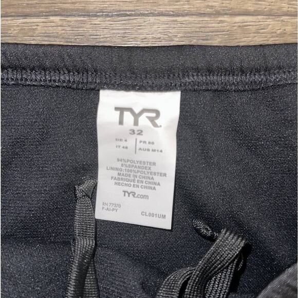 TYR Swim Briefs - Picture 3 of 4